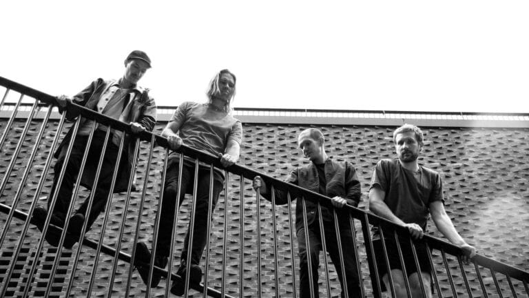 Søndagsjazz: Girls in Airports