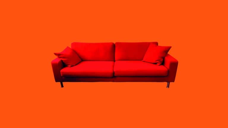 I krydset får de ny sofa