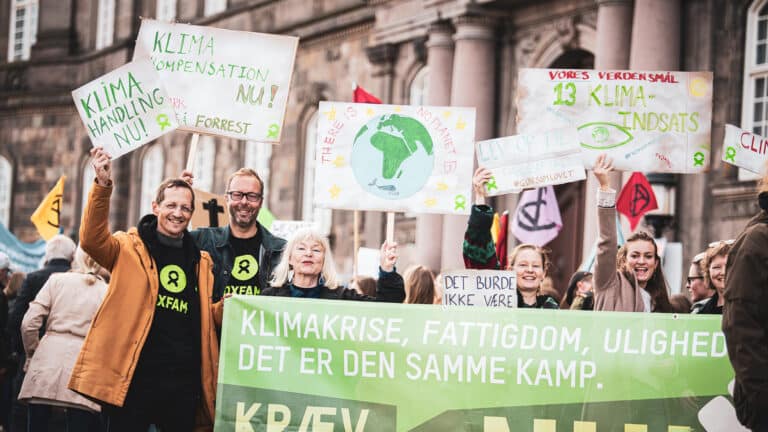 Fredscafe: Hvad g&oslash;r krig og oprustning ved vores klima?