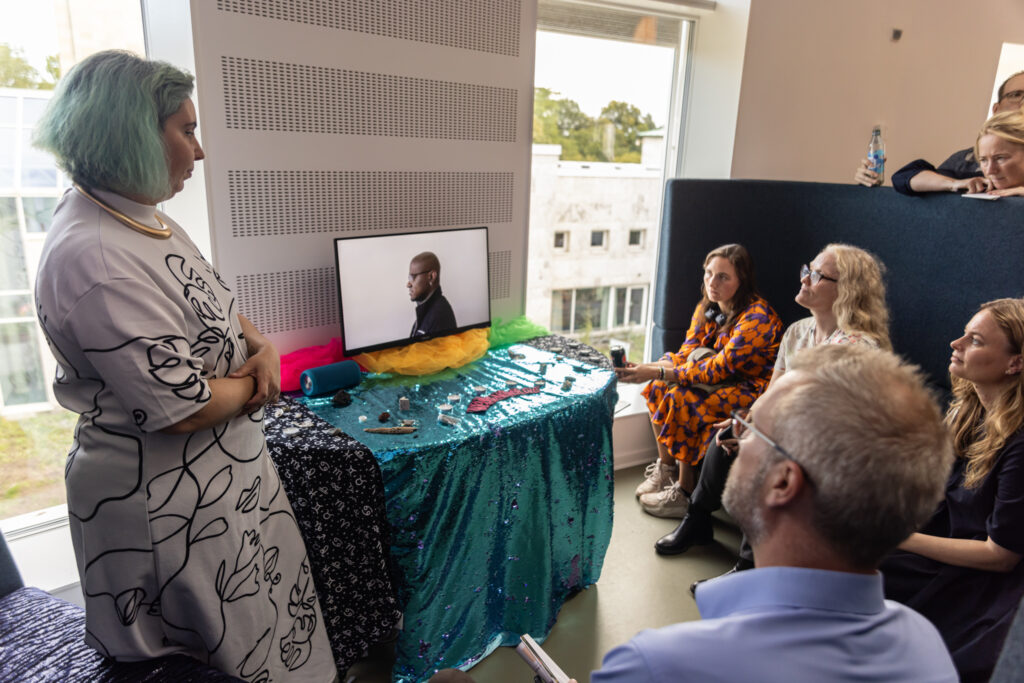 Kunst og teknologi 13 J1A8561 AI KUTO photo Thinkalike 1