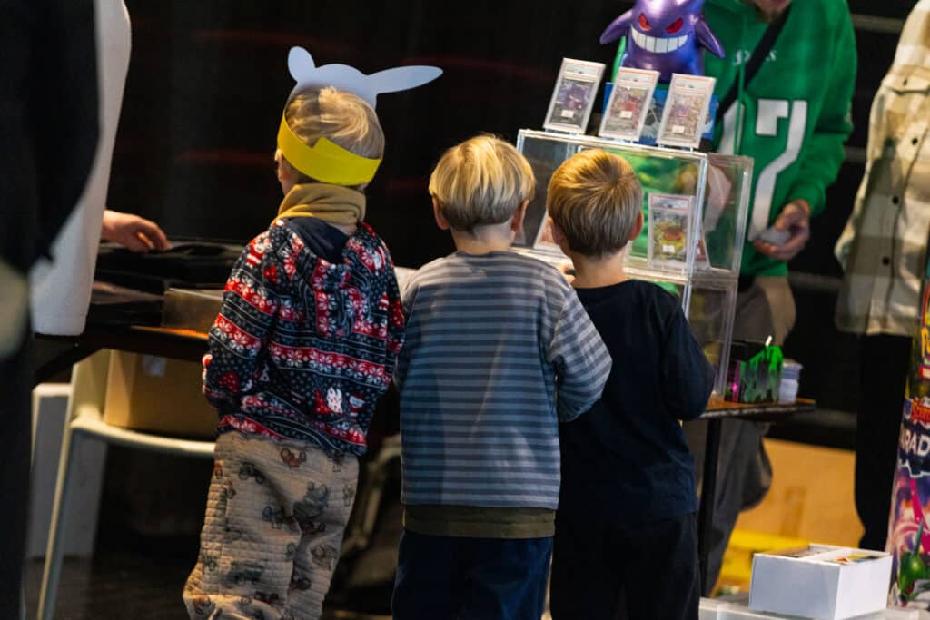 01 Photo ThinkAlike Pokemon Marked J1A2664 02 LA 3436