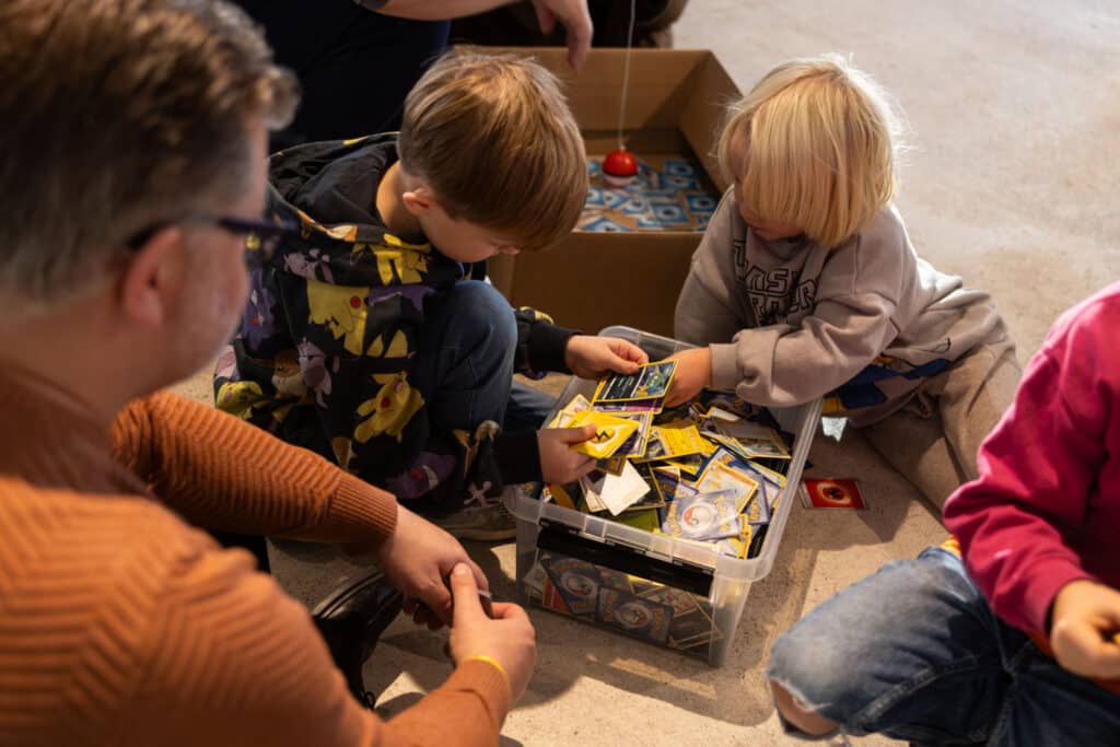 15 Photo ThinkAlike Pokemon Marked J1A2826 02 LA 3436