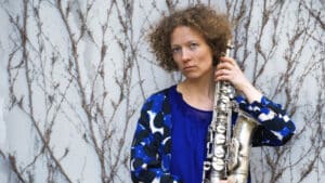 Maria Dybbroe ‘Swirl’ Feat. Halvcirkel