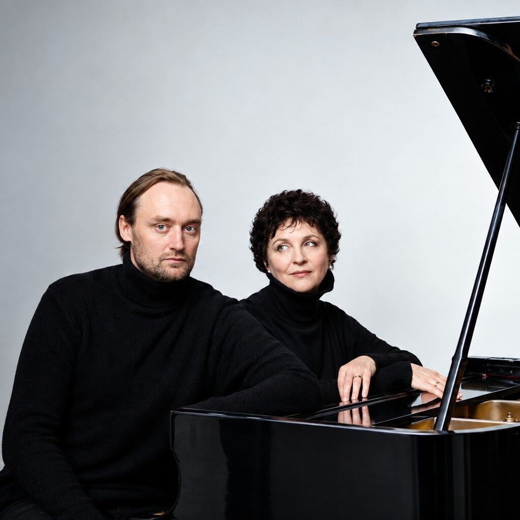 Foto af Lue St&oslash;veb&aelig;k og Polina Fradkina ved et flygel